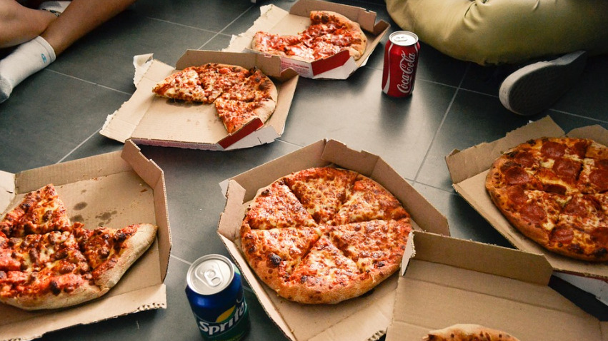 ピザのカロリーを抑える方法